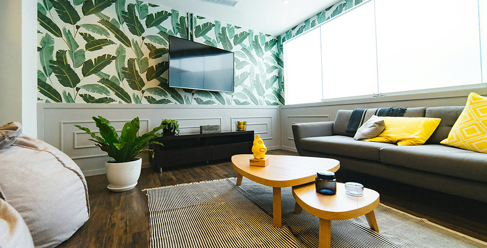 When And How To Paint Over Wallpaper